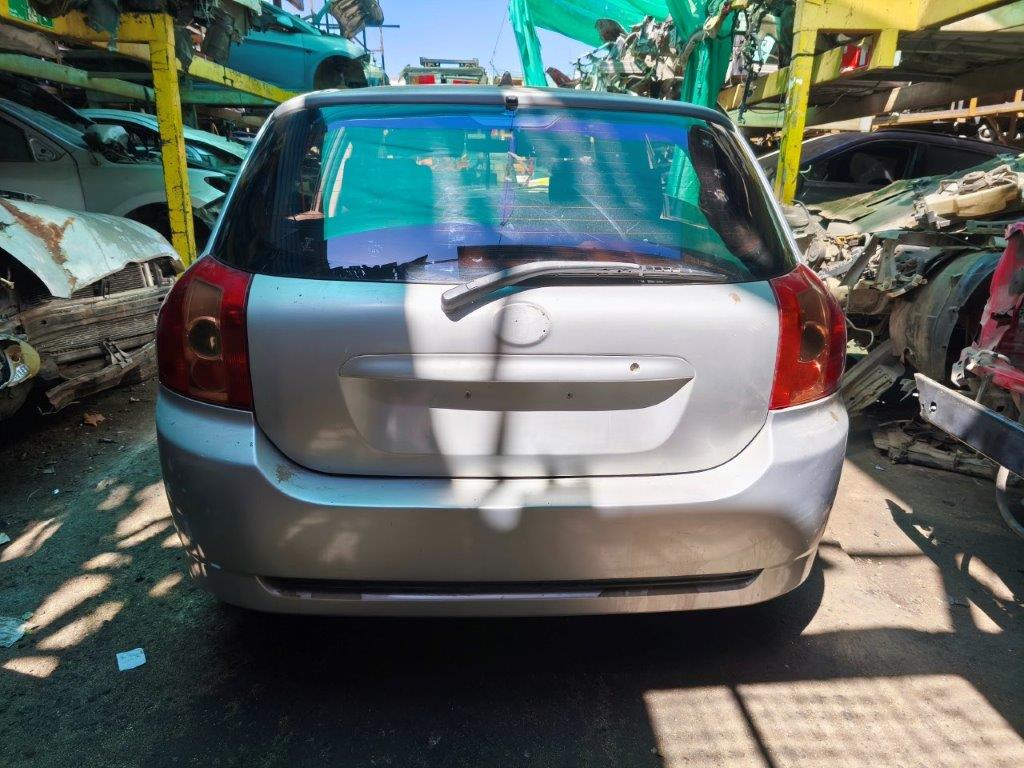 LLANTA Toyota COROLLA SPORT 2004  USADA  EN DESARME